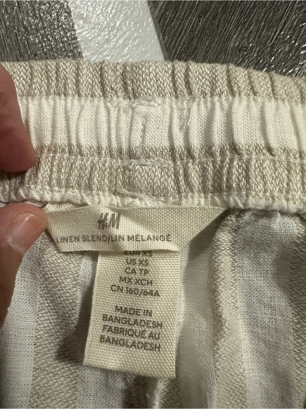 H&M Men's Cream and White Striped Drawstring Joggers